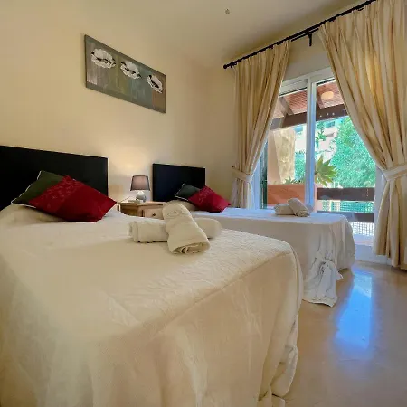 Paraiso Bellevue Townhouse Σπίτι διακοπών Εστεπόνα
