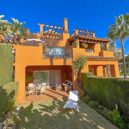 Paraiso Bellevue Townhouse
